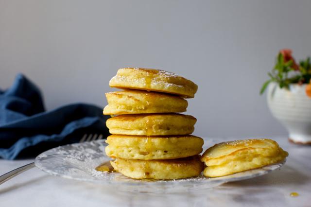 tall-fluffy-buttermilk-pancakes.jpg